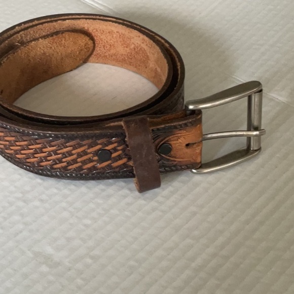 Brown Leather Belt with Woven Pattern and Metallic Buckle - Picture 1 of 9